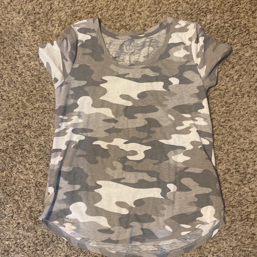 Camo tee